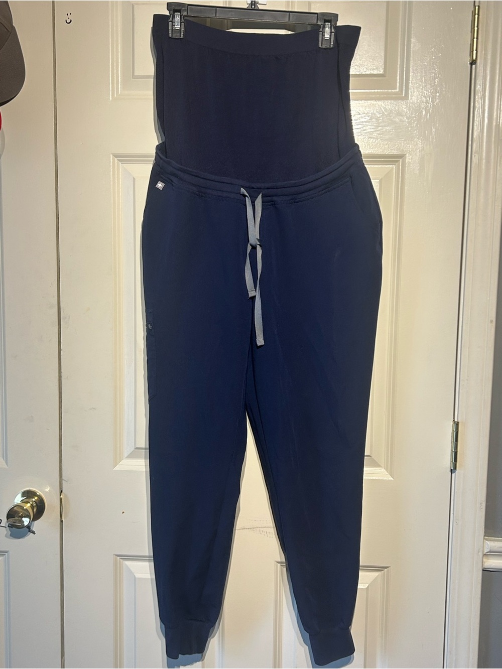 Women’s FIGS MATERNITY Zamora Jogger Scrub Pants Medium Navy Blue